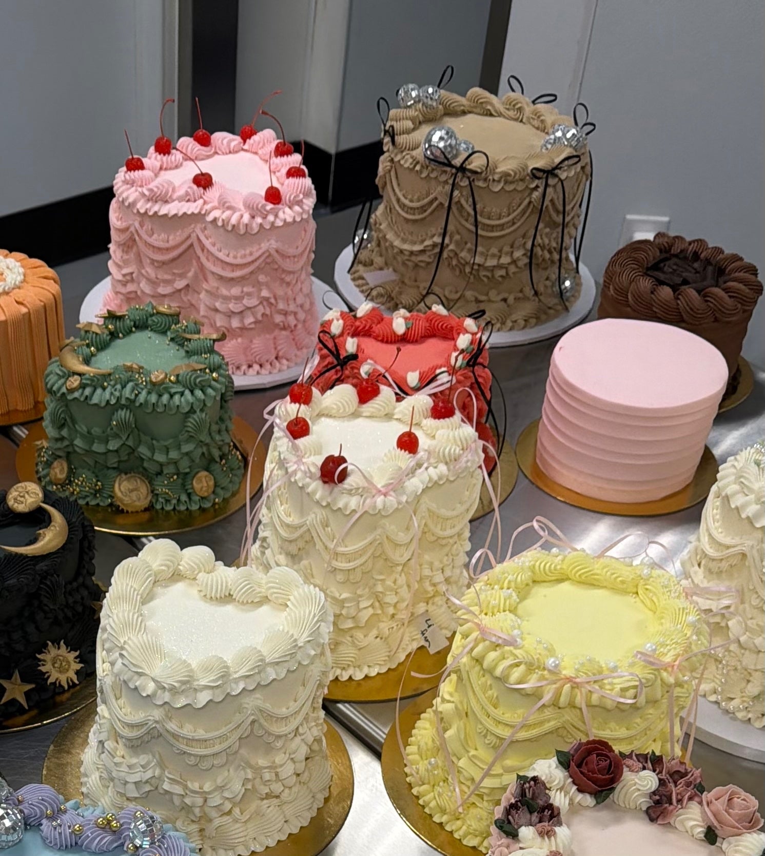 Vintage Heart Cake | Love Riley - GRANDVIEW HEIGHTS
